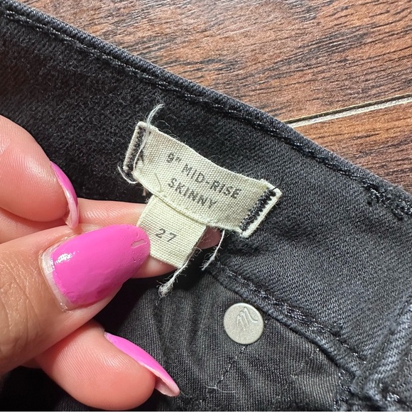 Madewell 9" Mid Rise Skinny Tencel Denim Jeans in Lunar Wash - Picture 5 of 7
